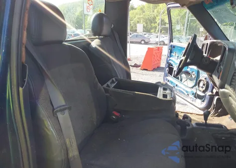 2002 Chevrolet Silverado 1500 from USA, damaged, VIN 1GCEK14V32Z108462